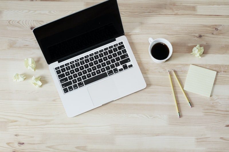 Computer on desk - Photo by Lauren Mancke on Unsplash
