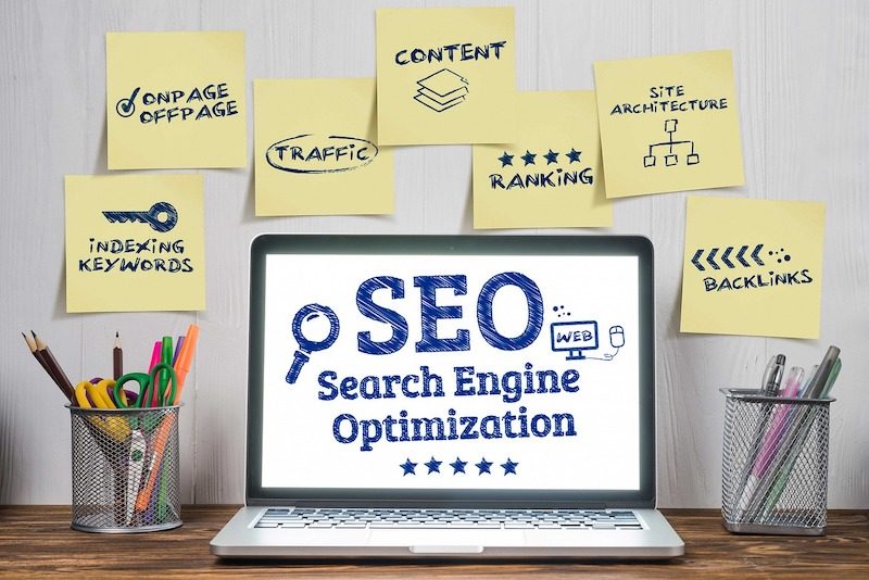 Off-Page SEO Networking Techniques - SEO laptop and post-its - Image by Diggity Marketing from Pixabay